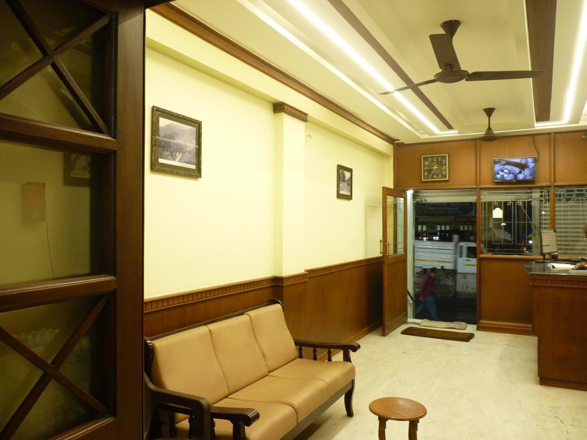 Nanda Lodge Mettuppalaiyam  Exterior photo